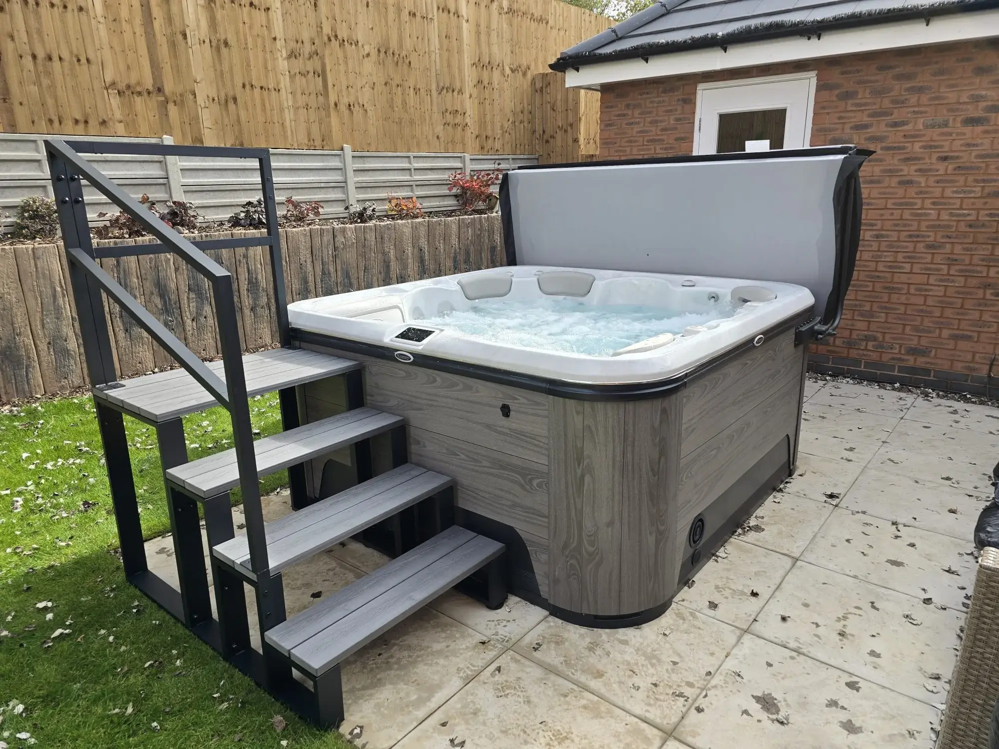 The Difference Between A Hot Tub, A Jacuzzi, And A Spa?